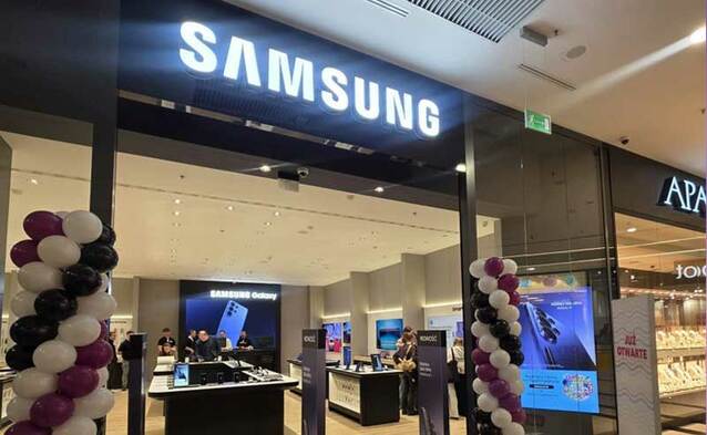 Samsung otworzył duży sklep w nowym mieście - na start daje prezenty