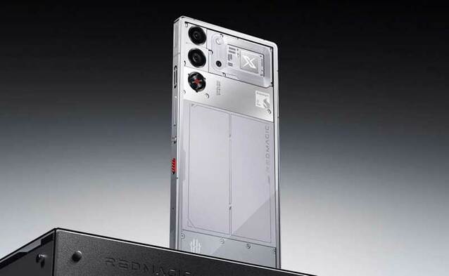 Komunijna promocja na smartfon i gamingowe dodatki