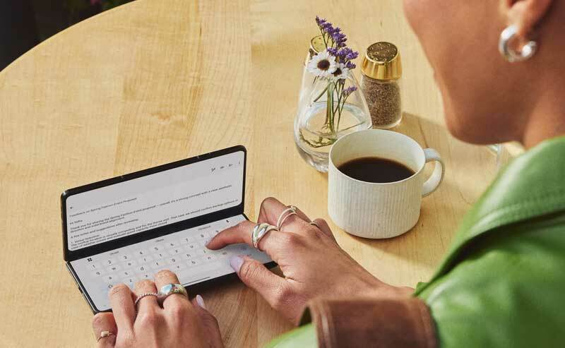 Play przyjmuje zamówienia na nową Motorolę - dostawy ruszą 14 maja