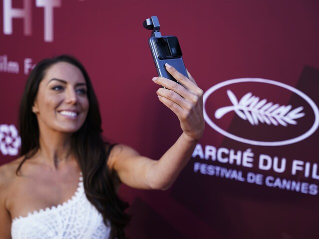 HONOR Robot Phone trafi na rynek w III kwartale