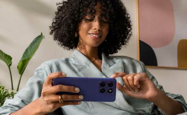 Nowa Motorola z wielką baterią dostępna u operatora