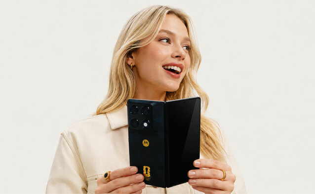 2 tys. zł mniej za składany smartfon Motoroli