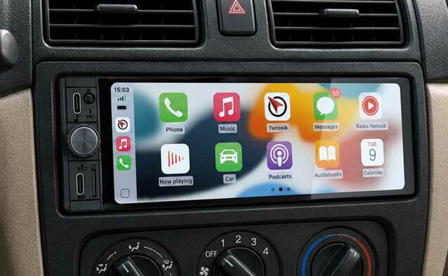 CarPlay i Android Auto w starszym aucie - bez wymiany całej deski