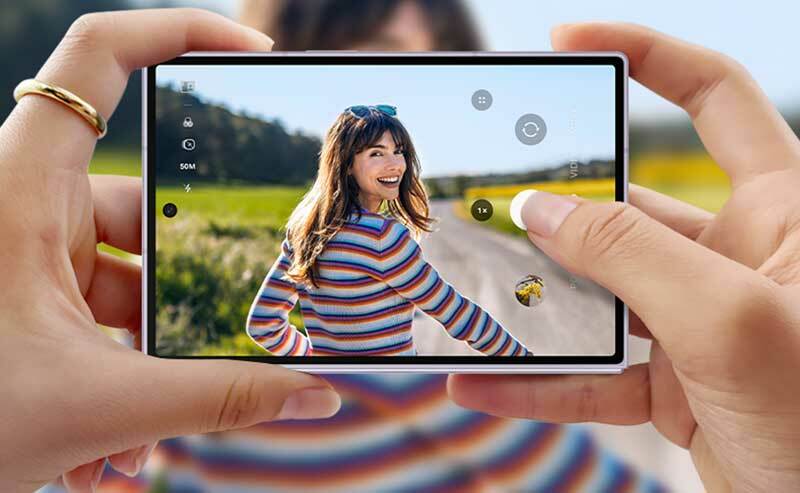 Klienci banku kupią nowe składane Samsungi taniej