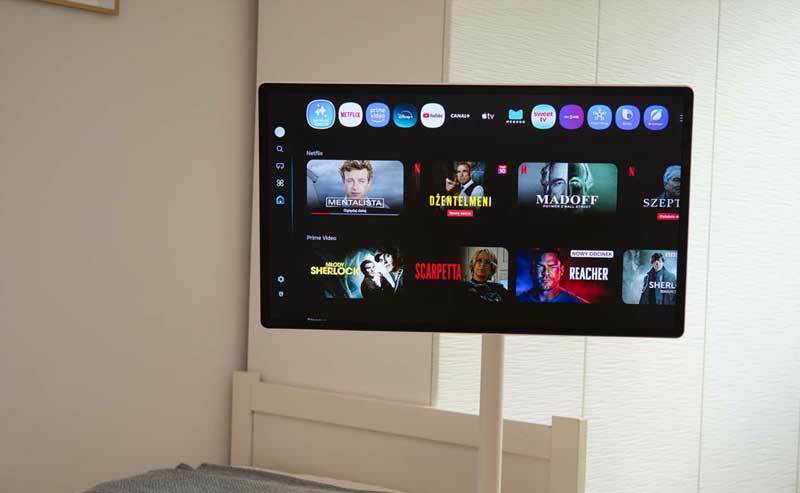 Testujemy przenośny telewizor Samsung The Movingstyle –jest piękny, ale…