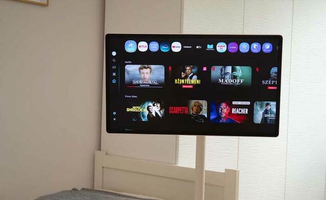 Testujemy przenośny telewizor Samsung The Movingstyle –jest piękny, ale…