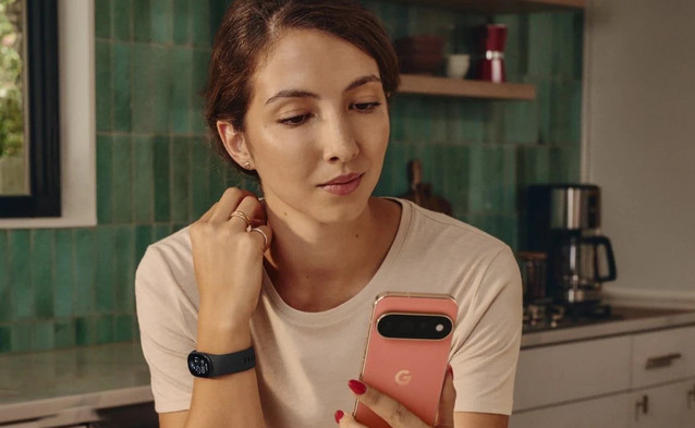 Fitbit Edge już oficjalnie – opaska, która może zastąpić smartwatcha