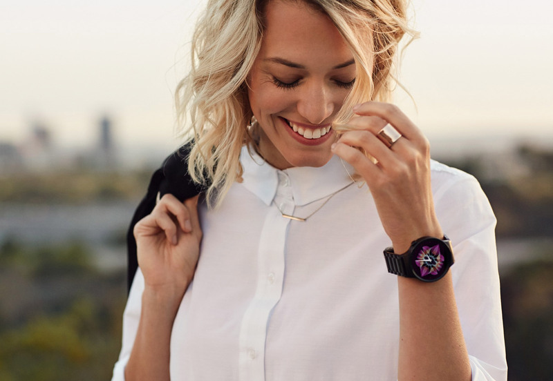 Zegarki z Android Wear współpracują już ze smartfonami iPhone