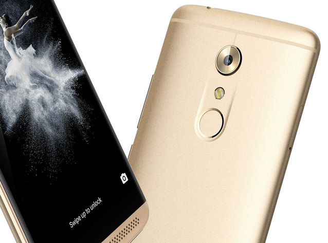 ZTE AXON 7