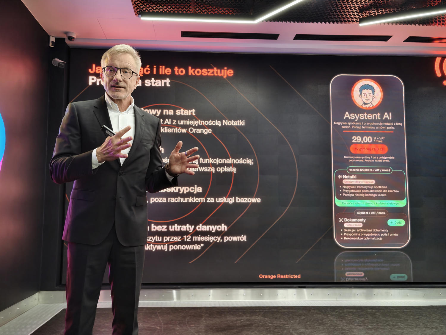 Orange wprowadza Cyfrową Firmę - czterech pracowników AI pomoże prowadzić mały biznes