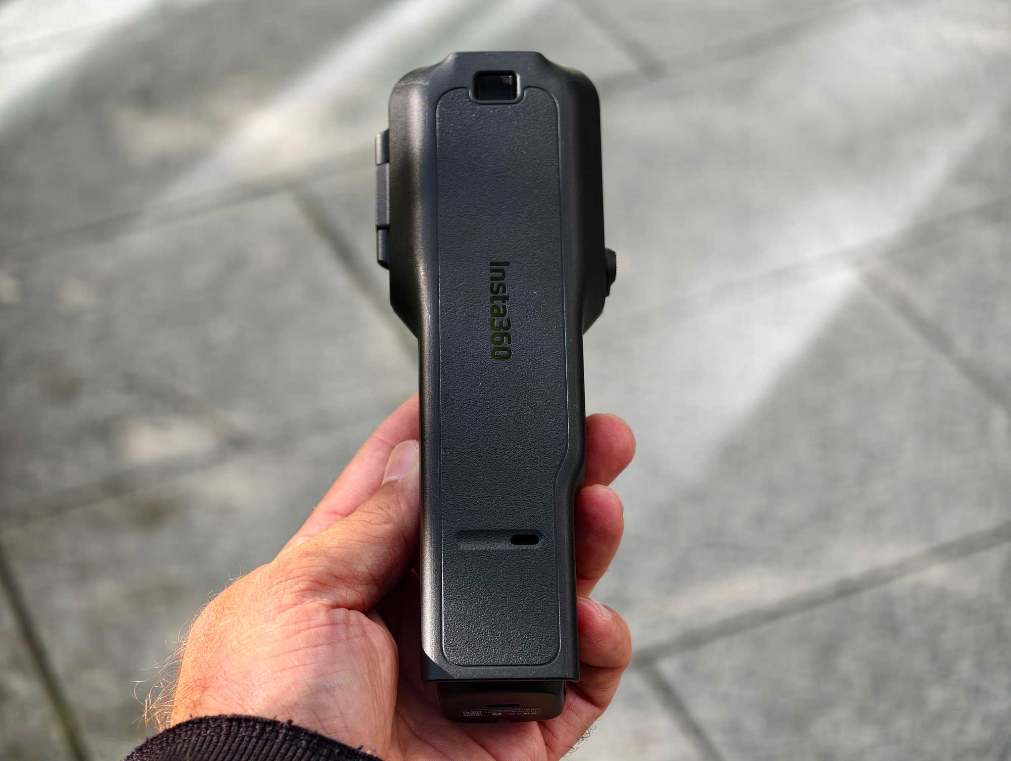 Test Insta360 Luna Ultra – to kamera z dwoma obiektywami i wbudowanym gimbalem