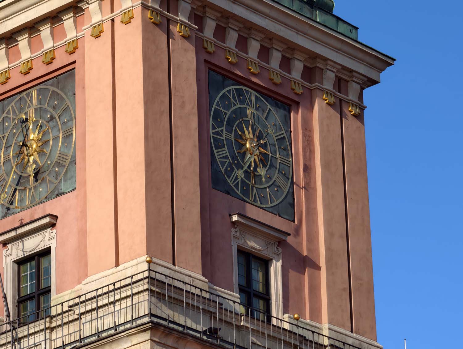 Porównaliśmy najbardziej zaawansowany aparat kompaktowy Sony z najlepszym smartfonem fotograficznym