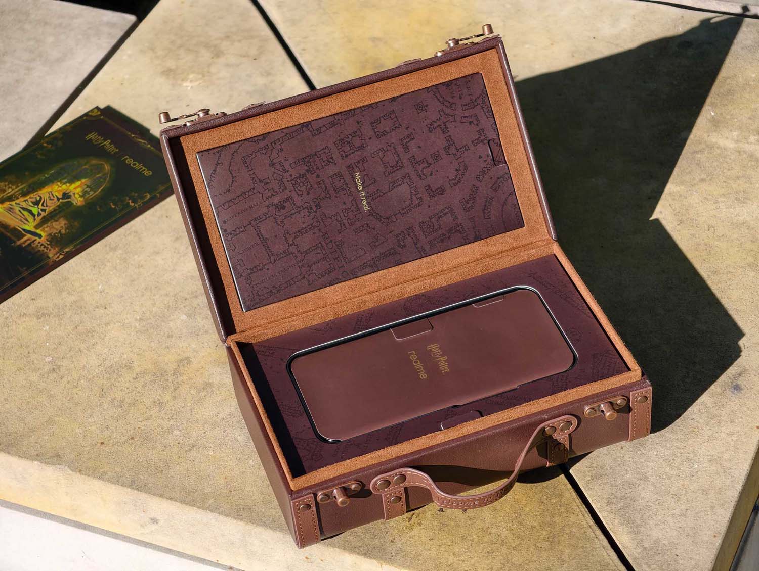 realme Harry Potter Edition już w Polsce - tyle kosztują smartfon i słuchawki