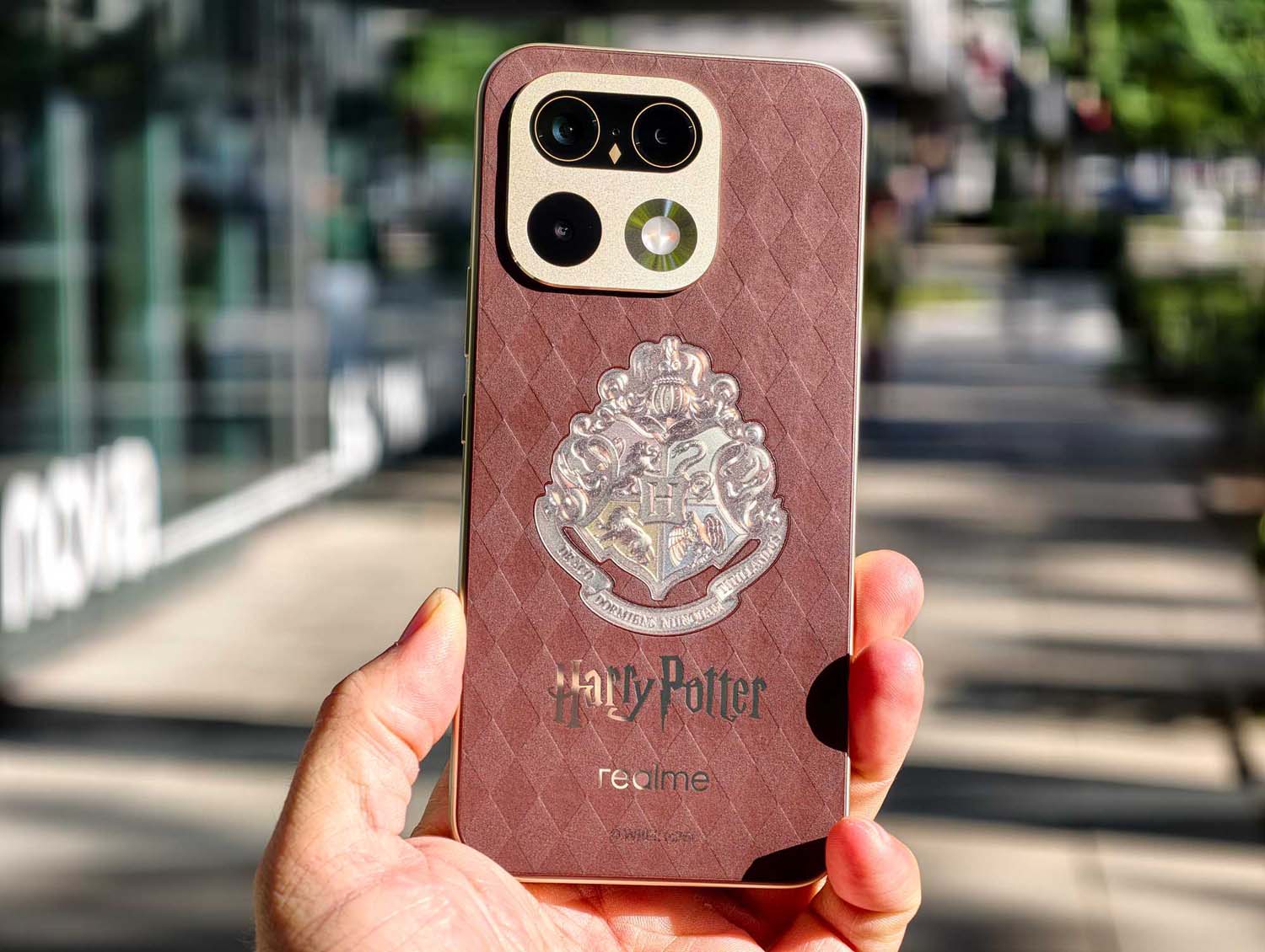 realme Harry Potter Edition już w Polsce - tyle kosztują smartfon i słuchawki