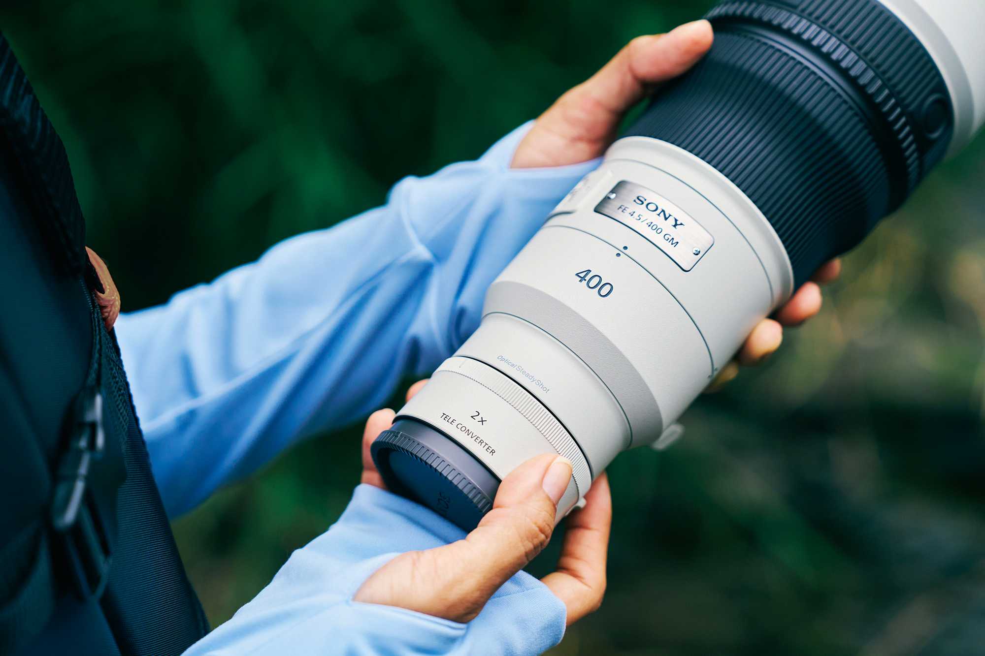 Sony pokazuje dwa superteleobiektywy G Master 400 i 600 mm, które ważą mniej niż kilogram