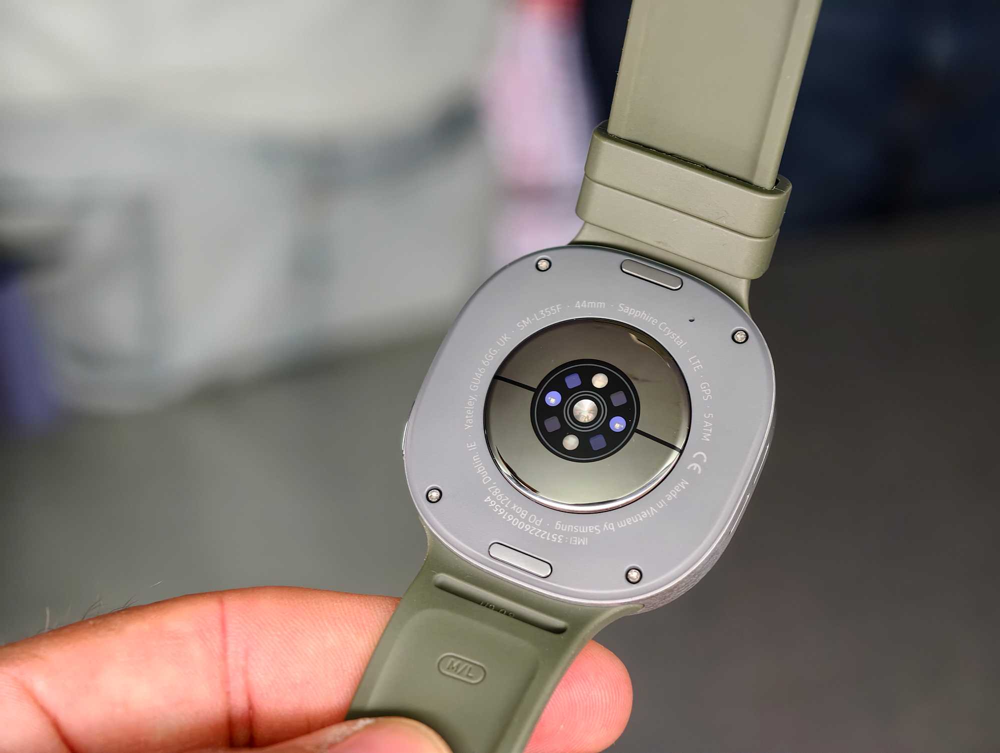 Samsung Galaxy Watch 9 – pierwsze wrażenia: największa zmiana znajduje się pod ekranem