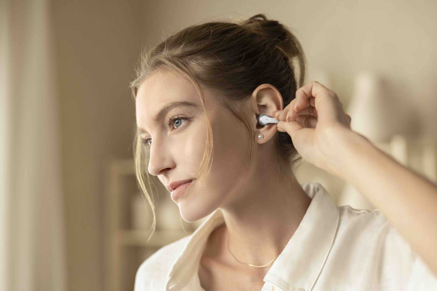 Shokz pokazuje nowe słuchawki z klipsem - są ceny w Polsce