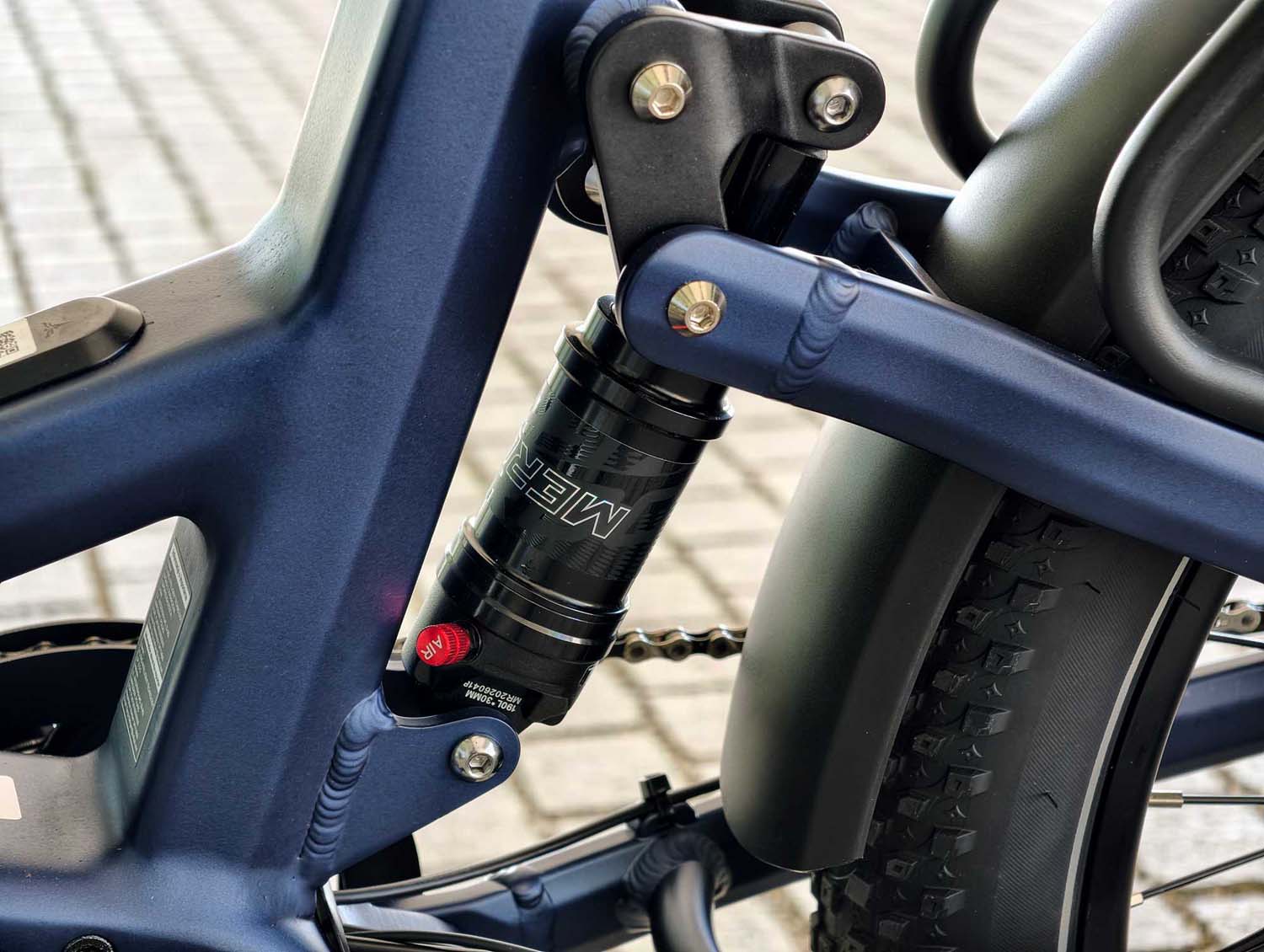 Test roweru elektrycznego Engwe E26 3.0 Pro – jest ogromny i bardzo komfortowy