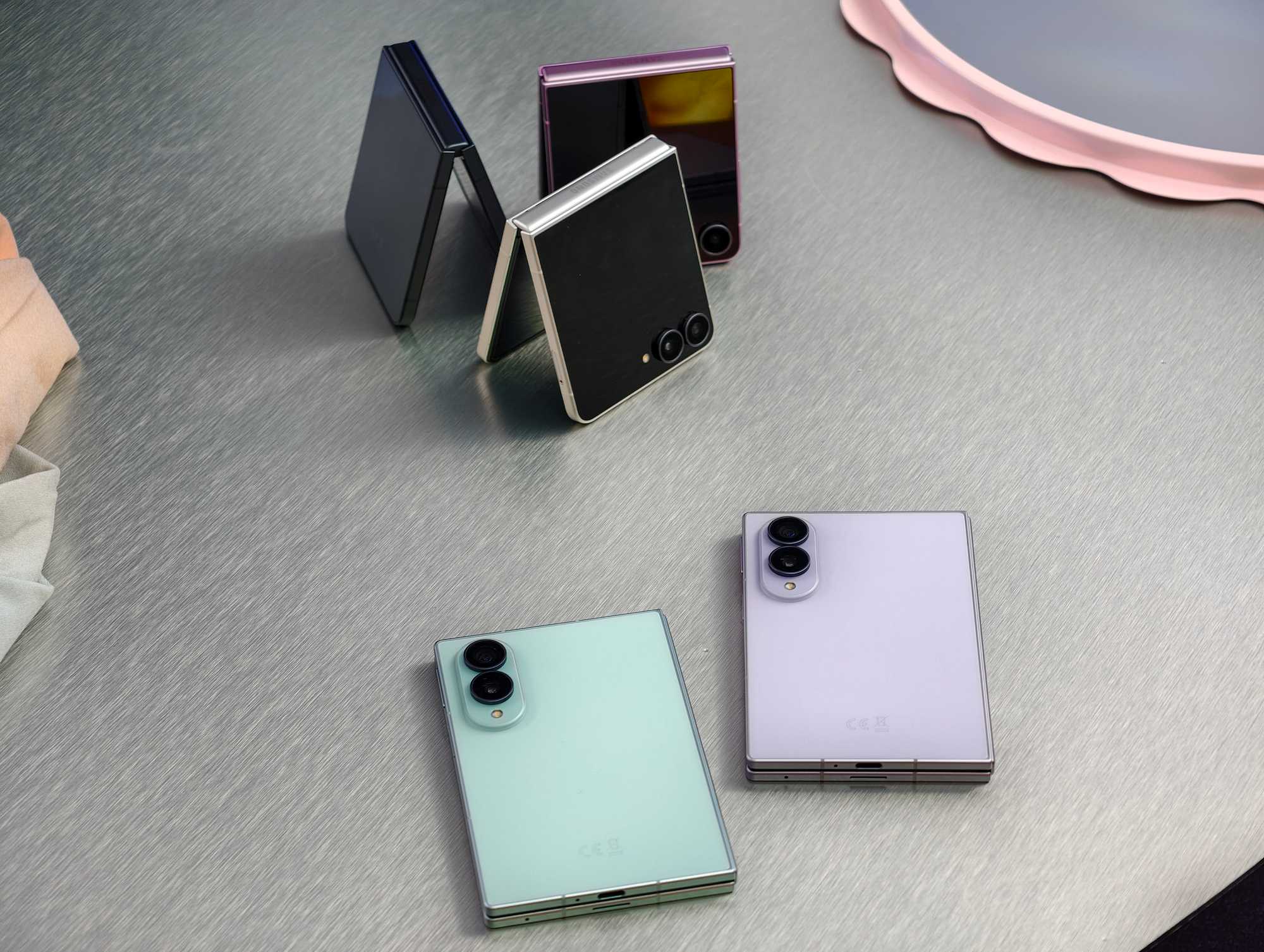 Samsung Galaxy Z Flip 8 – pierwsze wrażenia: lżejszy telefon i ulepszony ekran zewnętrzny
