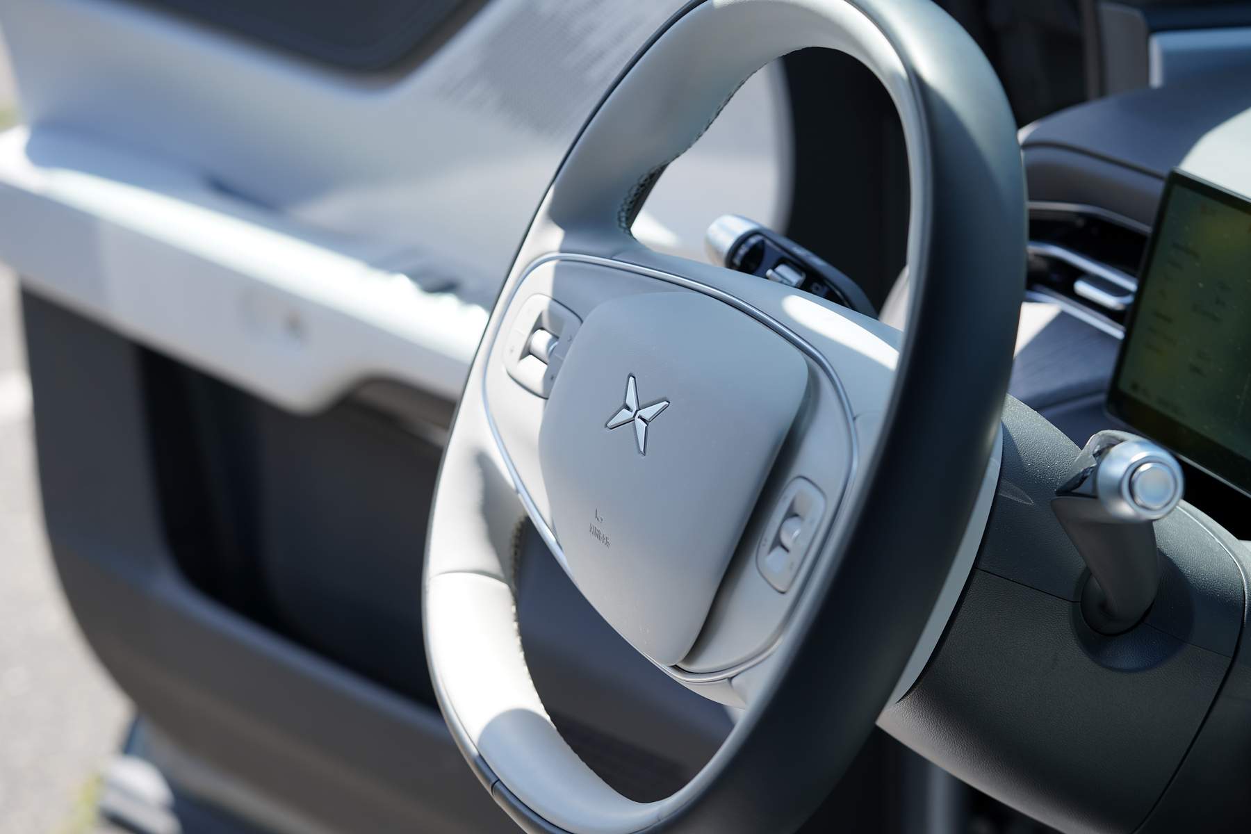 Sprawdziliśmy elektrycznego Xpeng G6 Long Range Pro 296 KM – niesamowity luksus w atrakcyjnej cenie