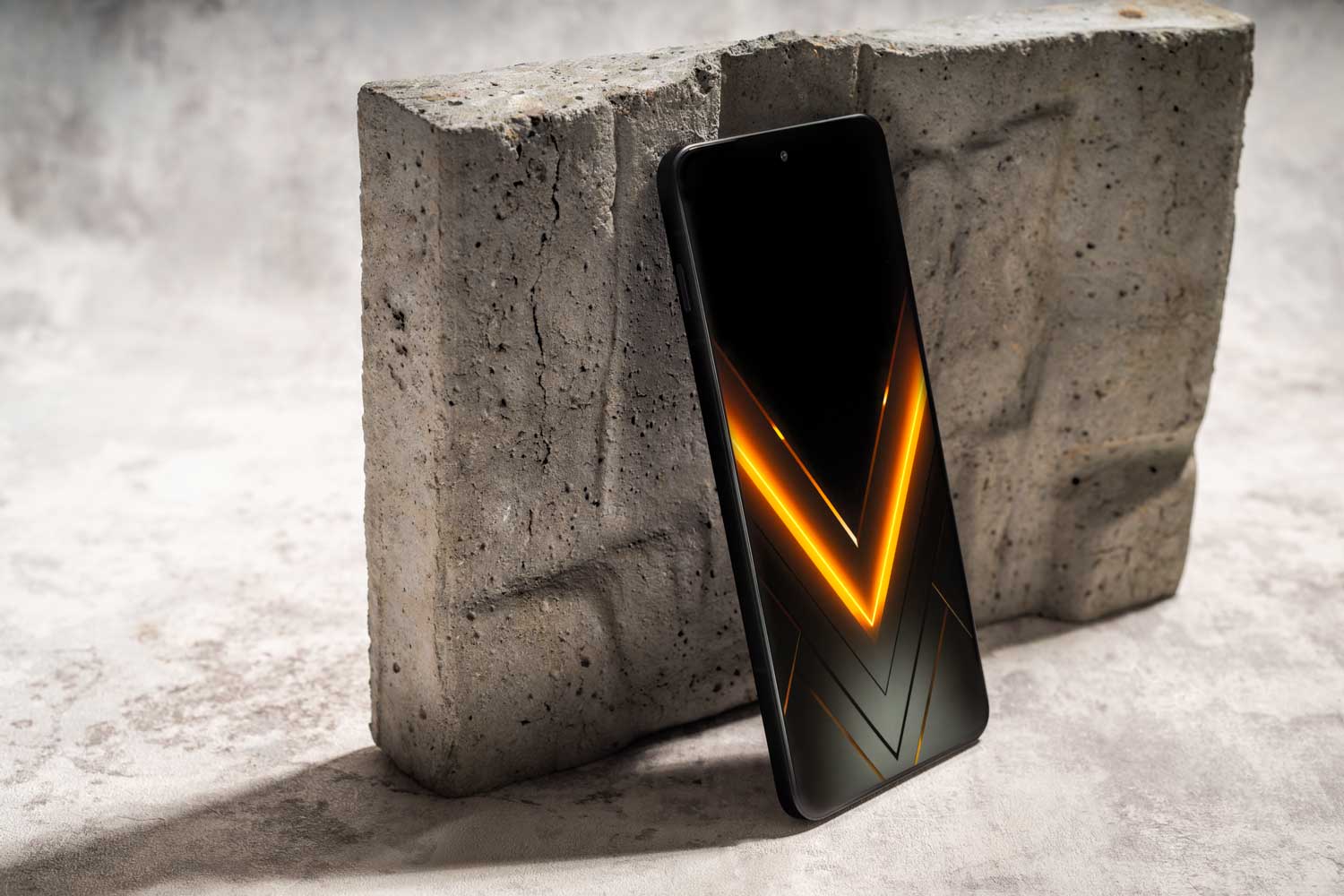 Pancerny smartfon i zegarki w nowym wydaniu