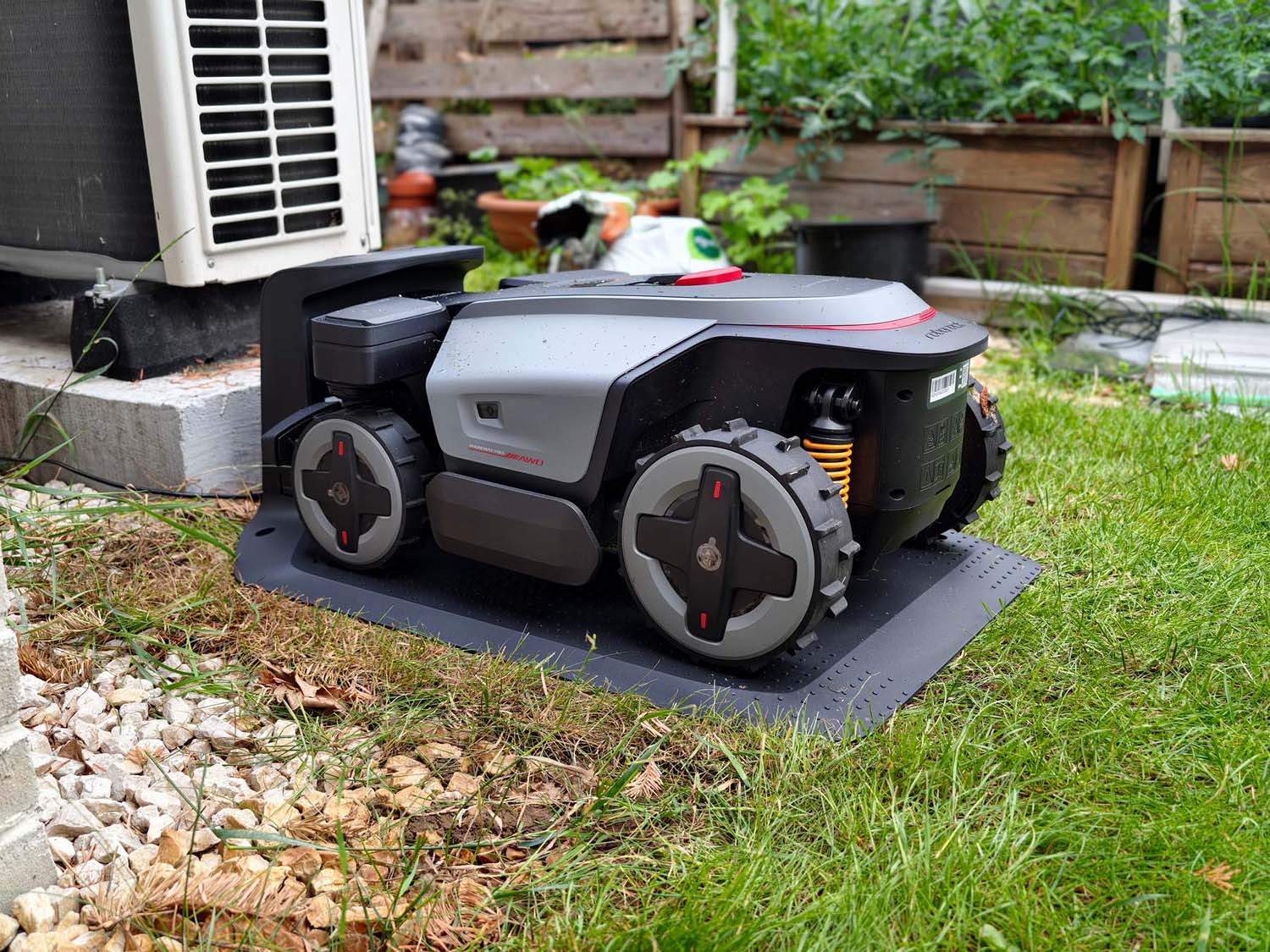 Roborock RockMow Z1 Z115 – test kosiarki automatycznej z napędem 4WD - ambitny debiut Roborocka w ogrodzie