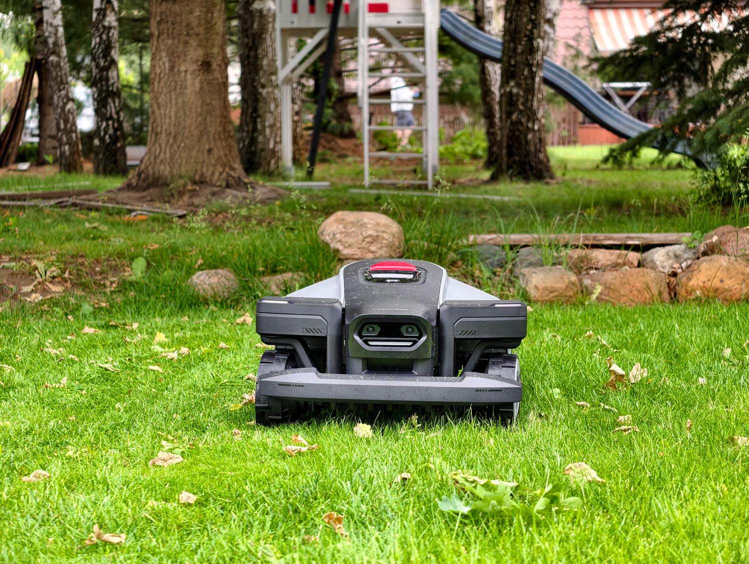 Roborock RockMow Z1 Z115 – test kosiarki automatycznej z napędem 4WD - ambitny debiut Roborocka w ogrodzie