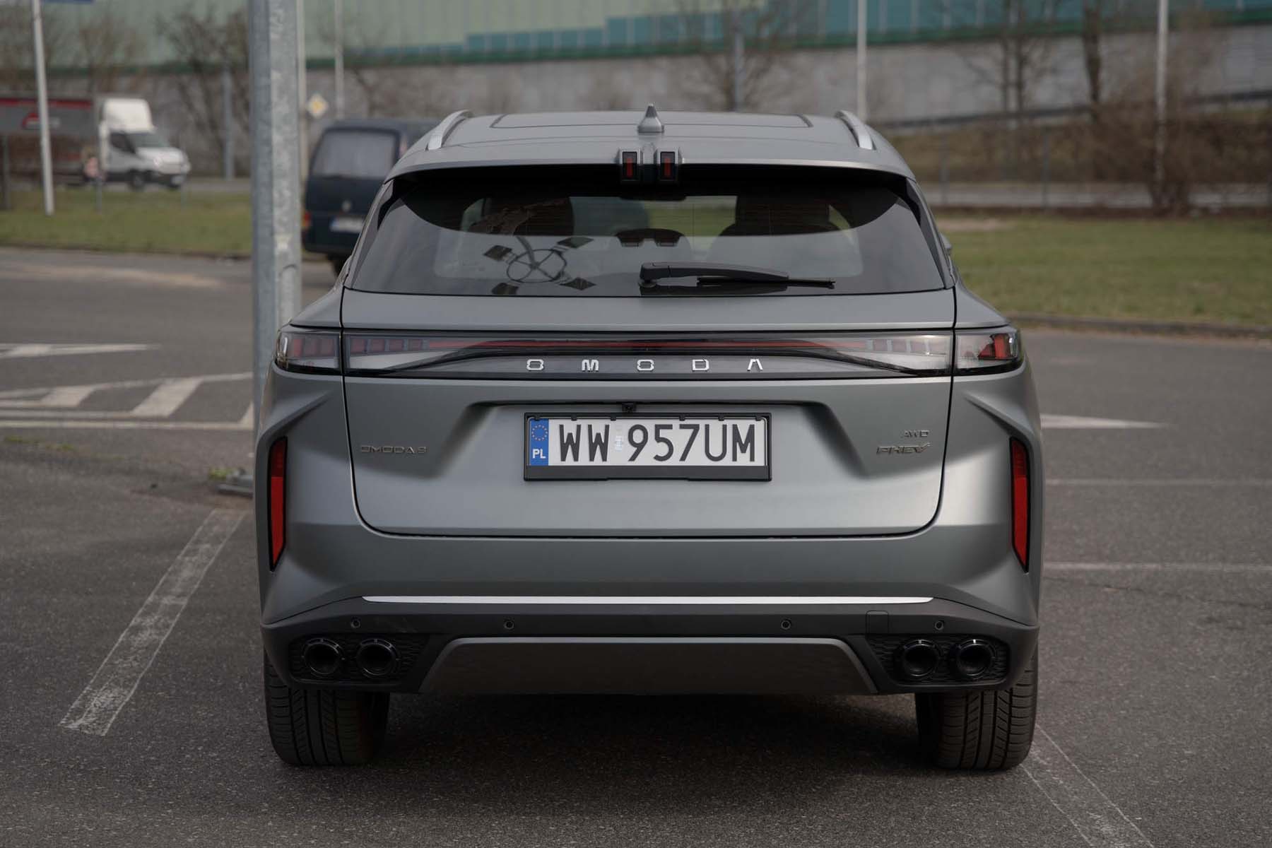 Sprawdziliśmy Omodę 9 Super Hybrid - SUV, ponad 500 koni, zasięg 1100 km - całość za 219 tysięcy złotych