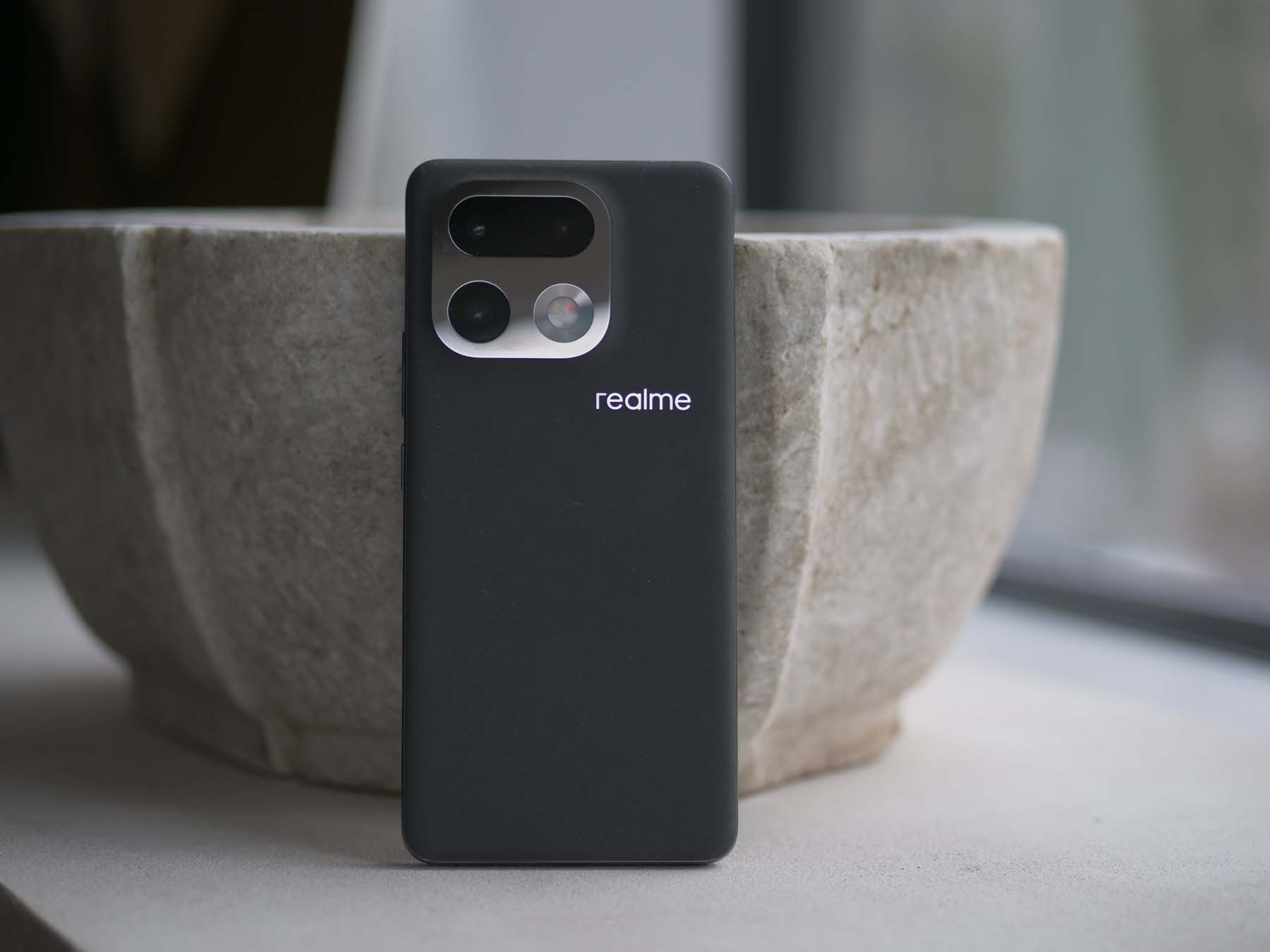 Spędziłem z realme 16 Pro+ 2 miesiące - teraz kosztuje 2 tysiące i nic lepszego na rynku nie ma