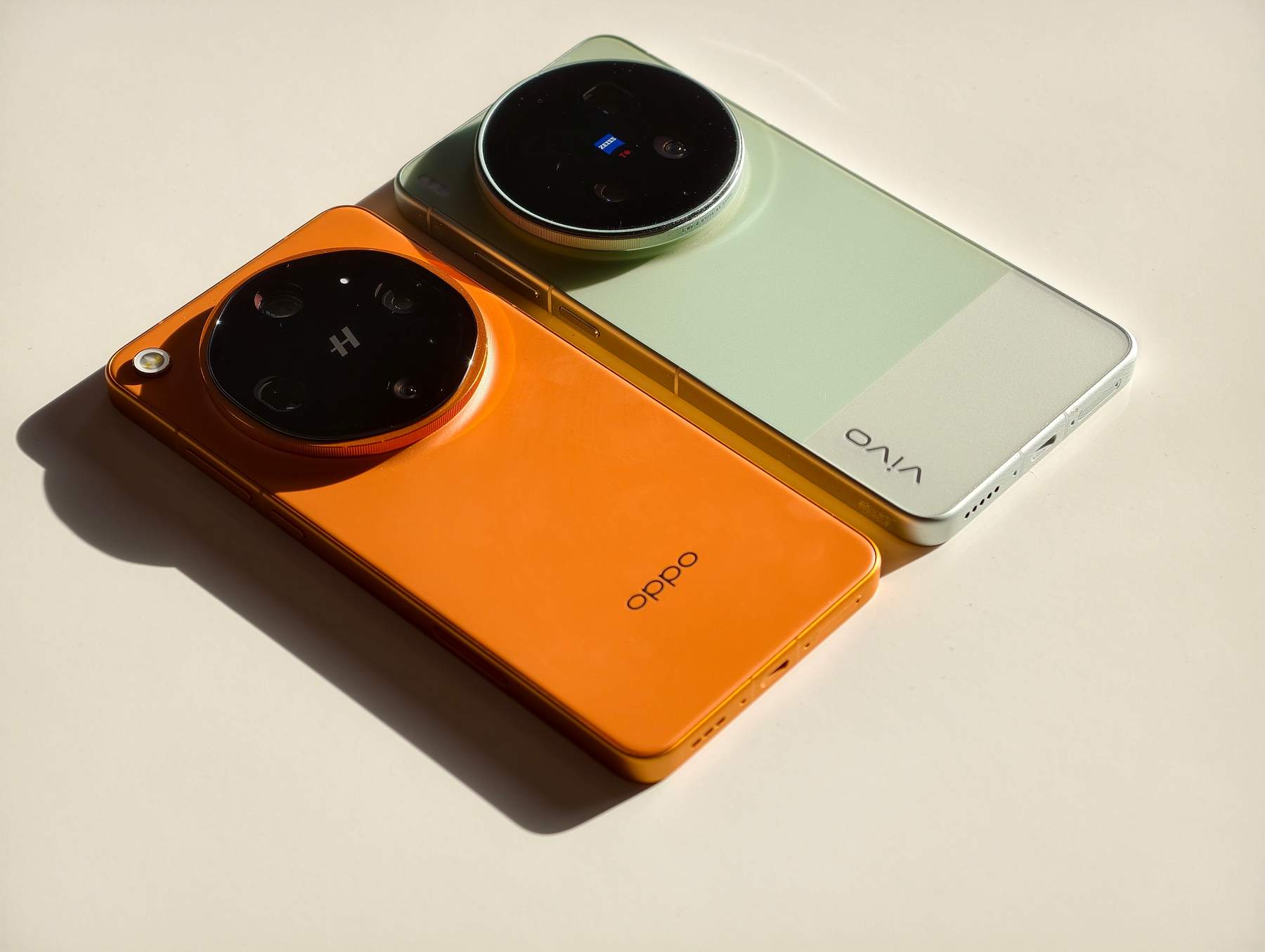 Starcie najnowszych fotograficznych tytanów – OPPO Find X9 Ultra versus vivo X300 Ultra