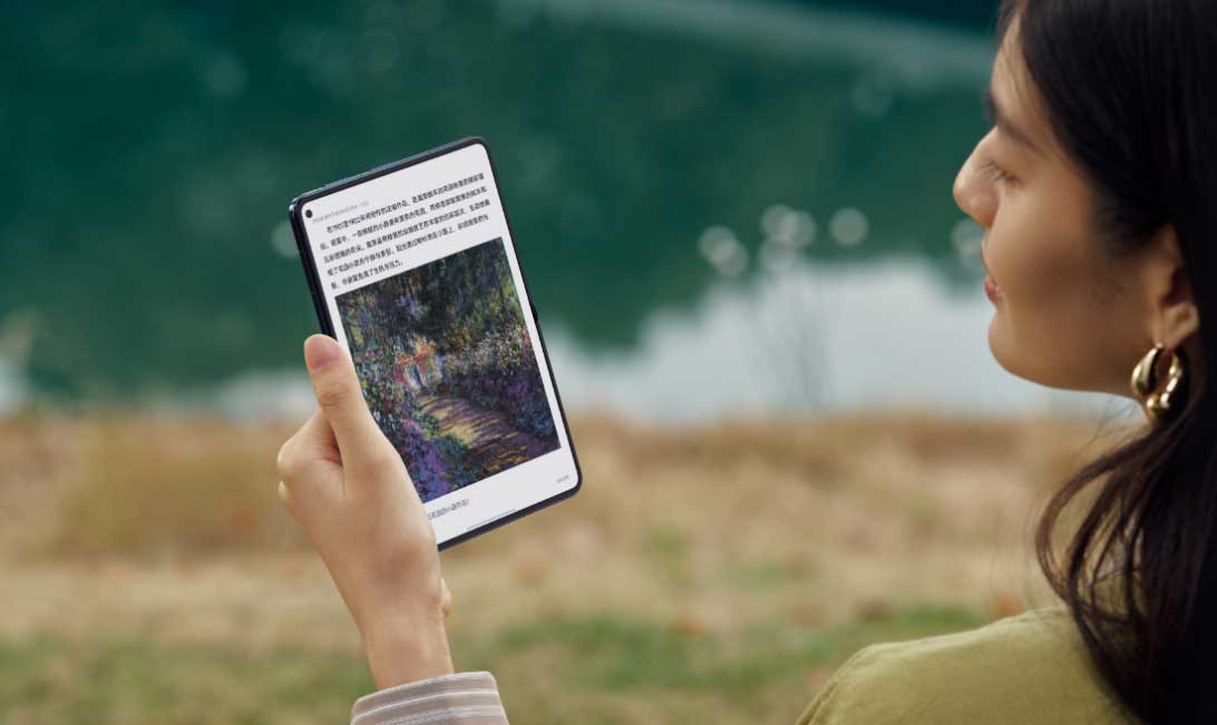 Składany smartfon z topową specyfikacją zaprezentowany