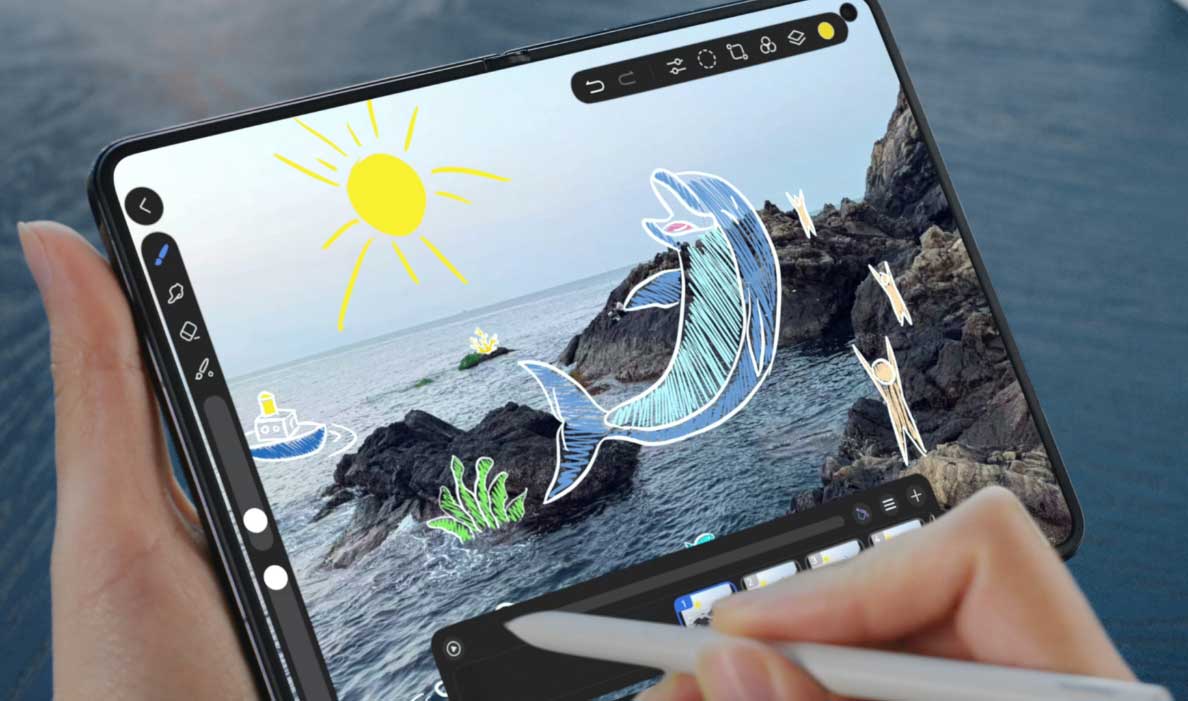 Składany smartfon z topową specyfikacją zaprezentowany