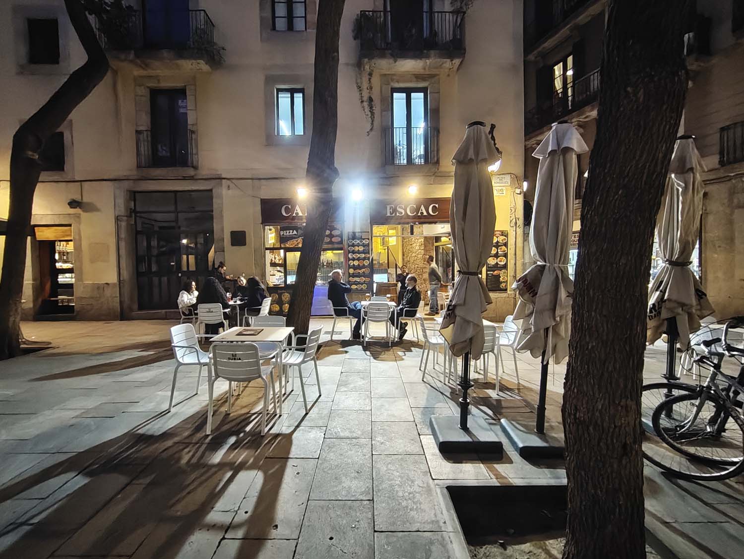 Takie zdjęcia robi Nothing Phone (4a)