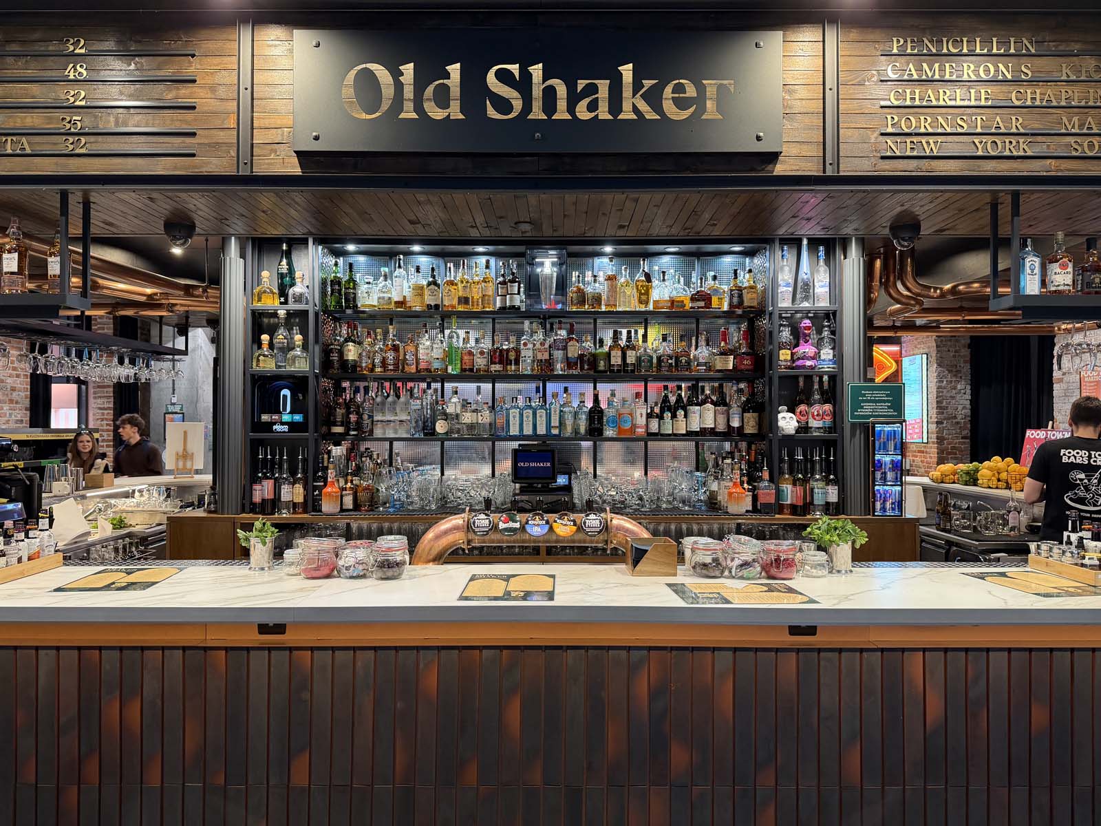 Porównaliśmy aparaty w smartfonach vivo X300 Pro, Samsung Galaxy S26 Ultra, iPhone 17 Pro Max i Xiaomi 17 Ultra