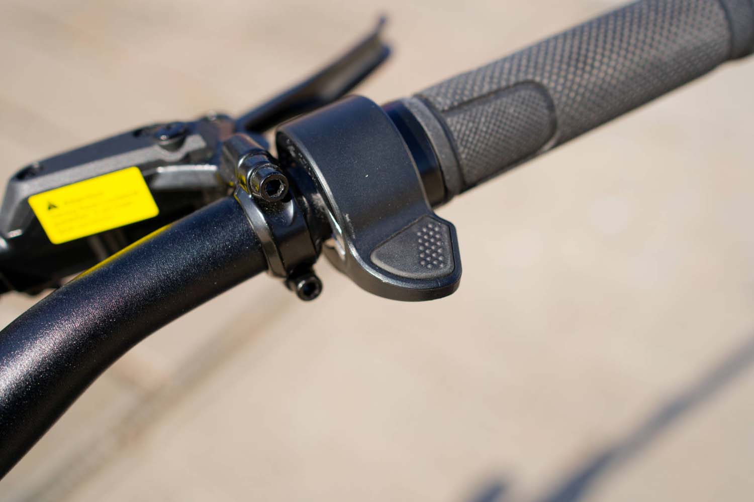 Przetestowaliśmy Engwe Y1000 - to teraz flagowa hulajnoga tej marki