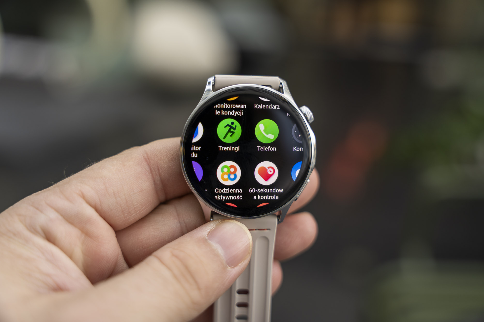 Nasze pierwsze wrażenia - OnePlus Watch Lite – może obsłużyć dwa telefony