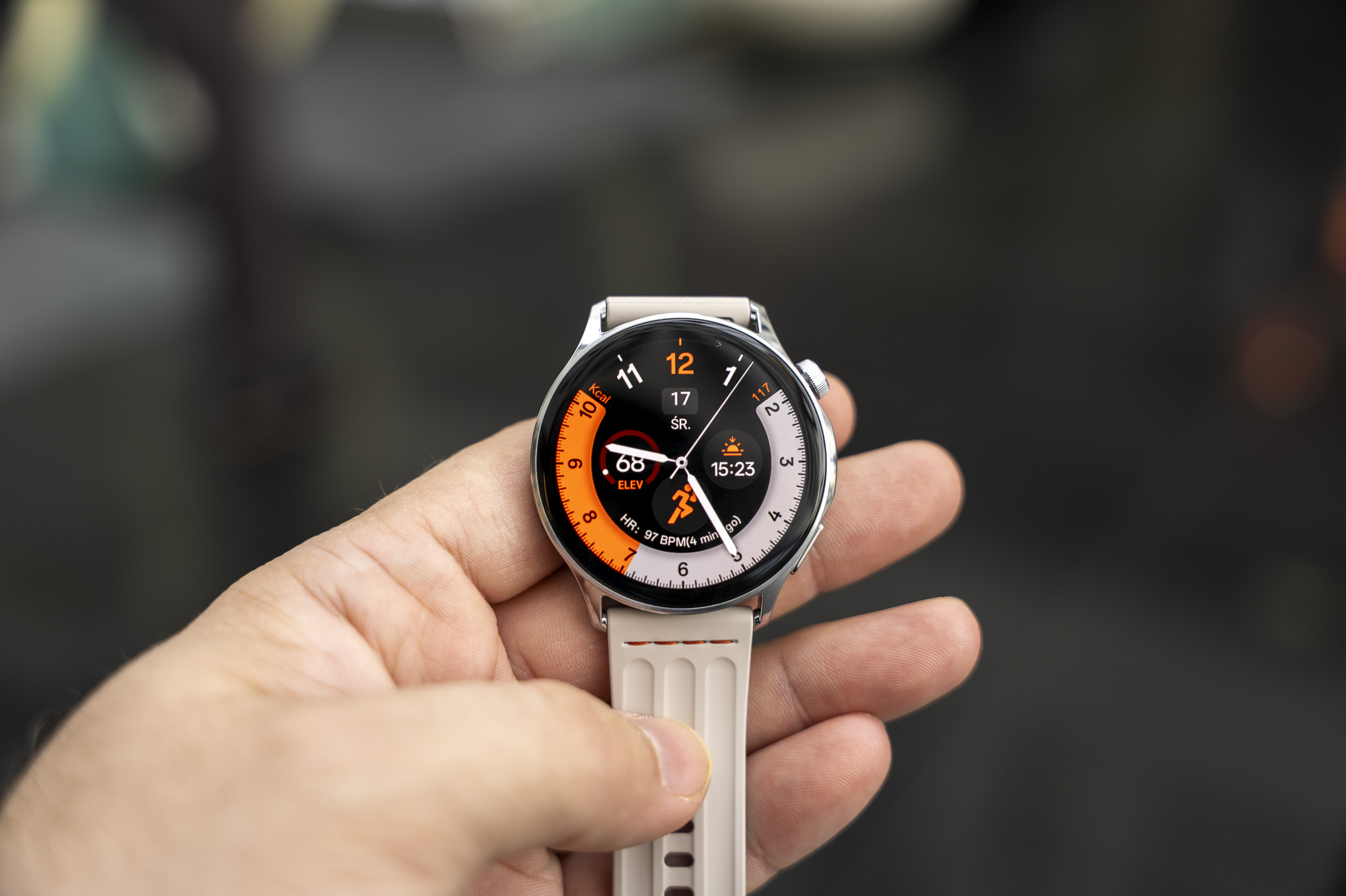 Nasze pierwsze wrażenia - OnePlus Watch Lite – może obsłużyć dwa telefony