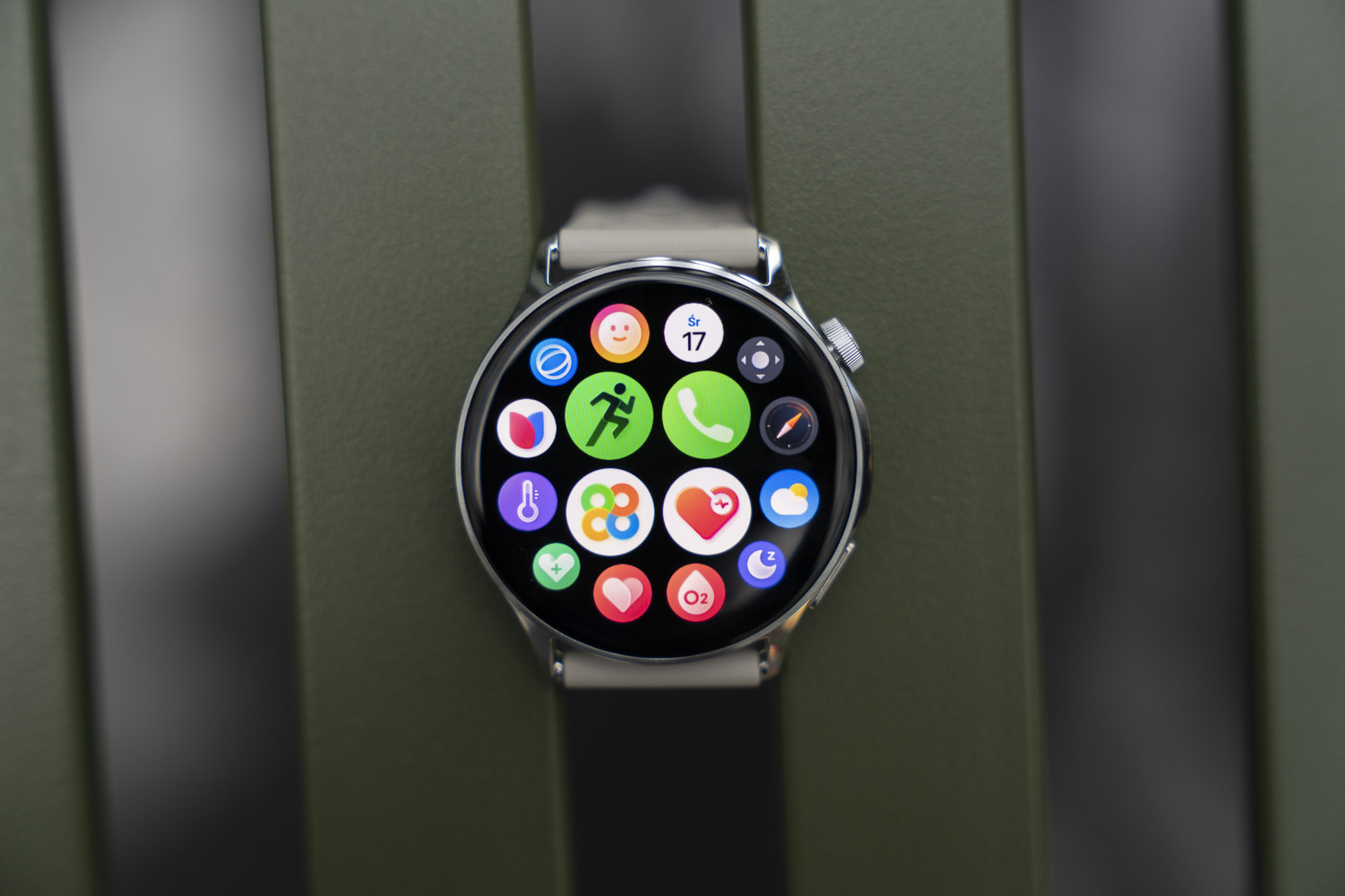 Nasze pierwsze wrażenia - OnePlus Watch Lite – może obsłużyć dwa telefony