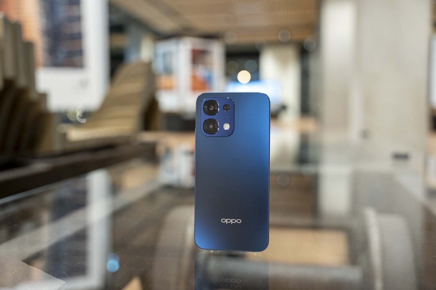 Test smartfona OPPO A6 Pro 5G – mistrz wytrzymałości z baterią na lata