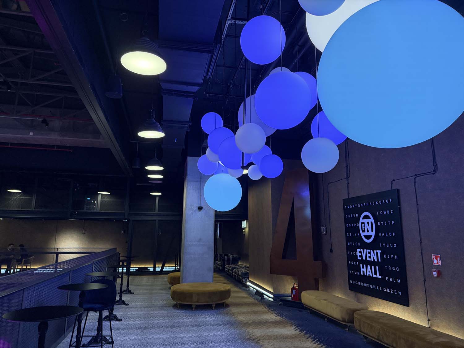 Porównaliśmy możliwości fotograficzne vivo X300 Pro i iPhone 17 Pro Max i wynik jest sporą niespodzianką