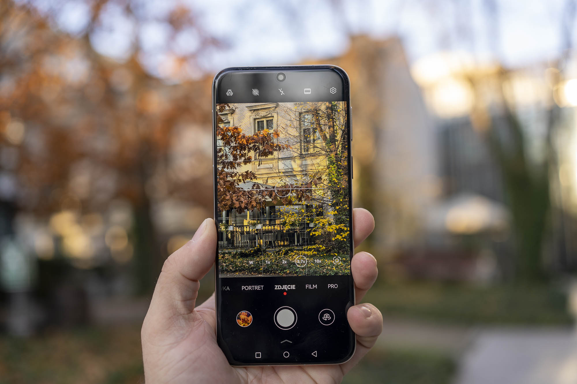 Ten smartfon to prawdziwa fotograficzna rewolucja tego roku