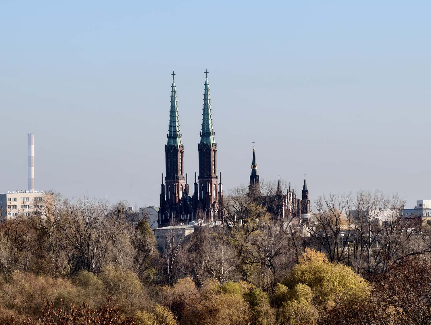 Porównaliśmy możliwości fotograficzne vivo X300 Pro i iPhone 17 Pro Max i wynik jest sporą niespodzianką