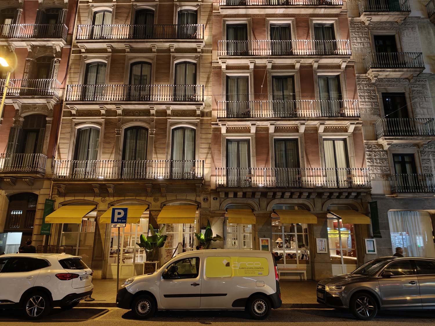 OPPO Find X9 Pro - nasze przykładowe zdjęcia prosto z Barcelony