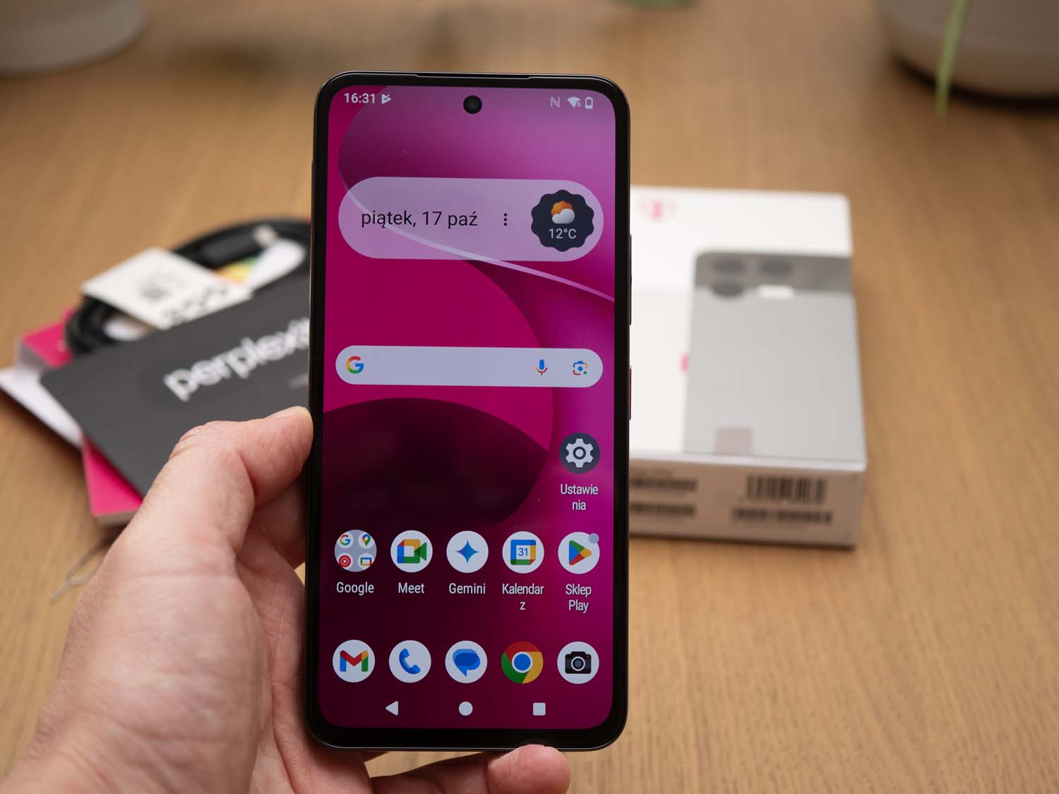 T Phone 3 Pro – nasze pierwsze wrażenia telefonu AI z darmowym Perplexity na 18 miesięcy