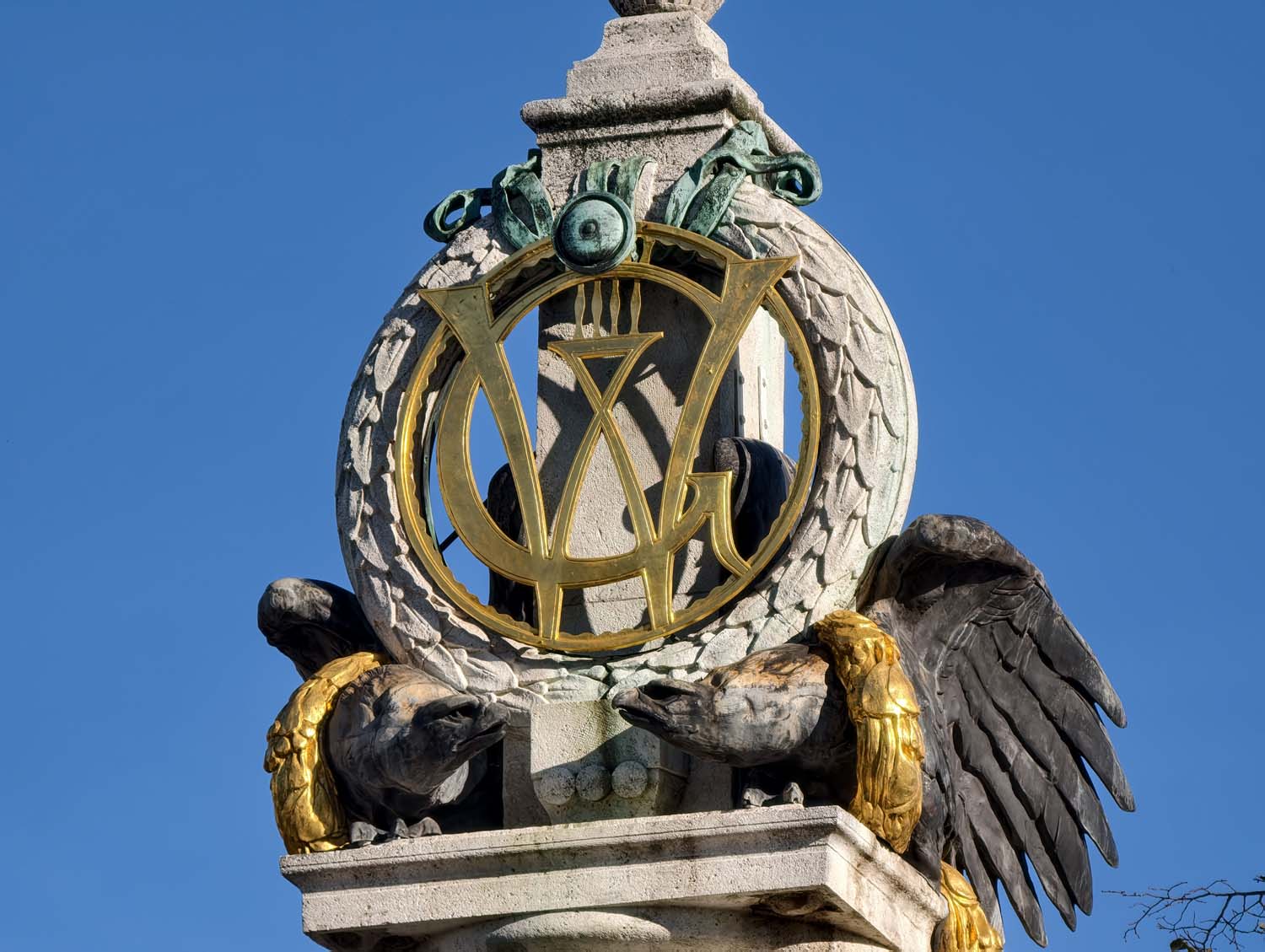 Galeria zdjęć z vivo X300 Pro z telekonwerterem ZEISS 2.35x – optyczny pomost do profesjonalnej fotografii