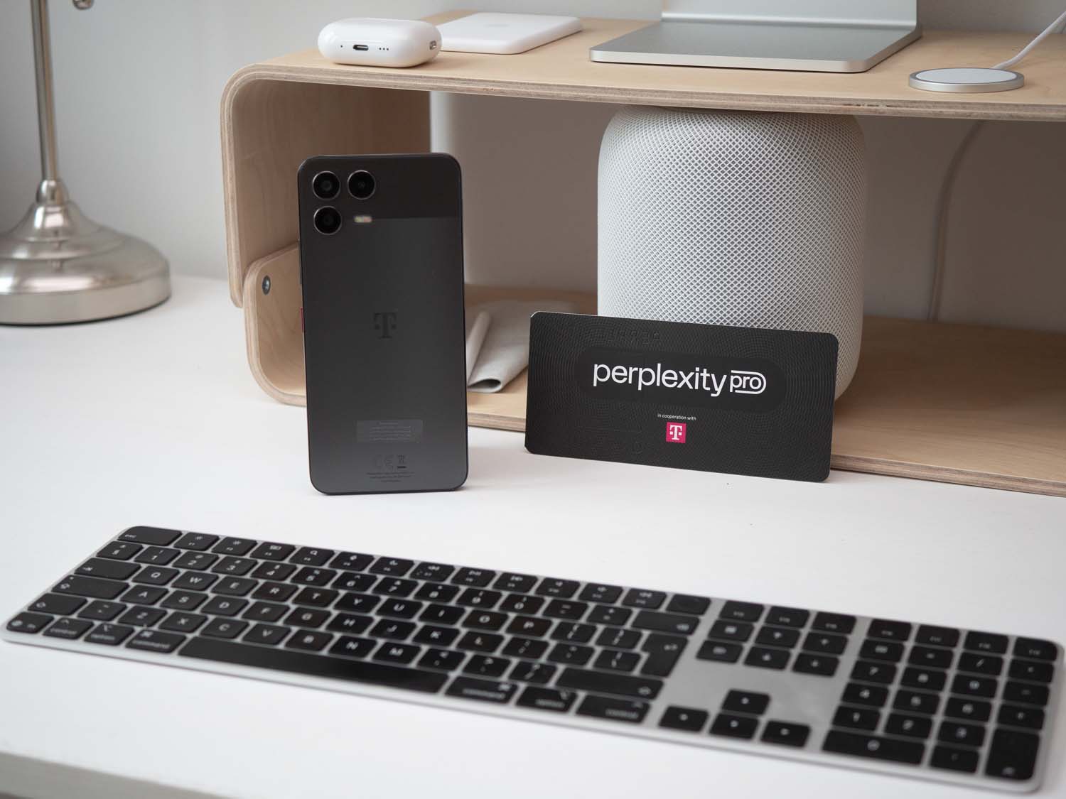 T Phone 3 Pro – nasze pierwsze wrażenia telefonu AI z darmowym Perplexity na 18 miesięcy