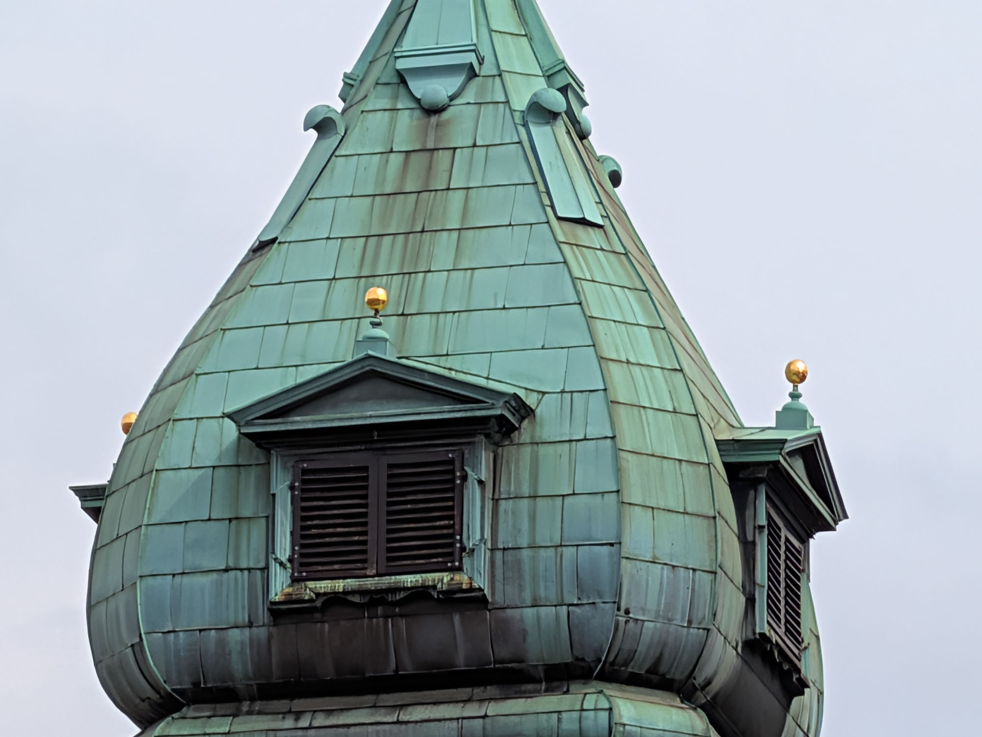 Porównacie foto Pixela 10 Pro XL z najtańszym Pixelem 10