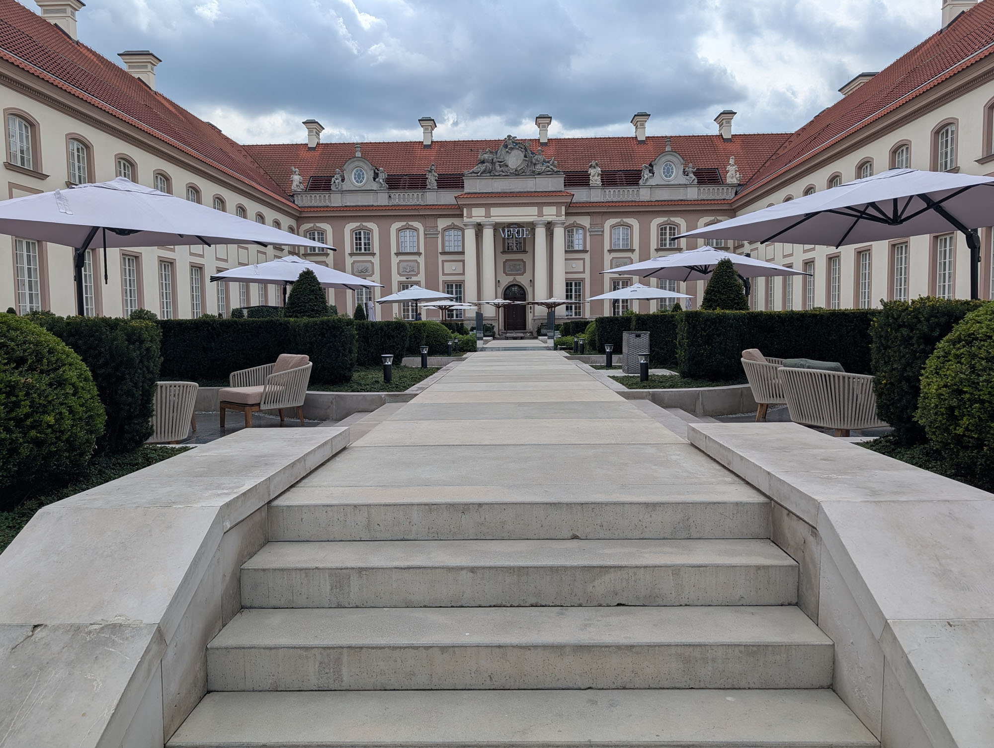 Porównacie foto Pixela 10 Pro XL z najtańszym Pixelem 10
