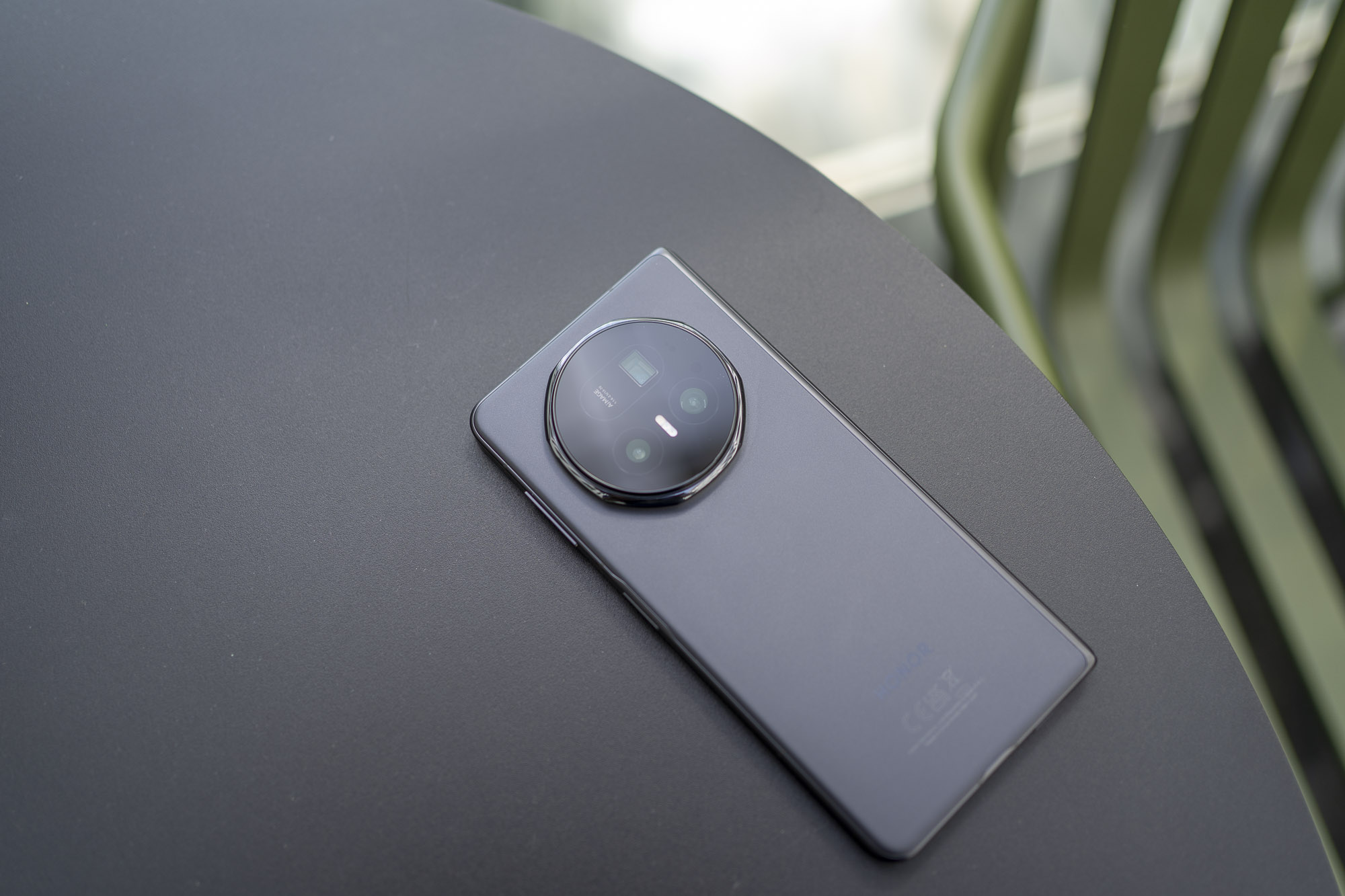 To najcieńszy składany smartfon na świecie – testujemy najnowszy model Honor Magic V5