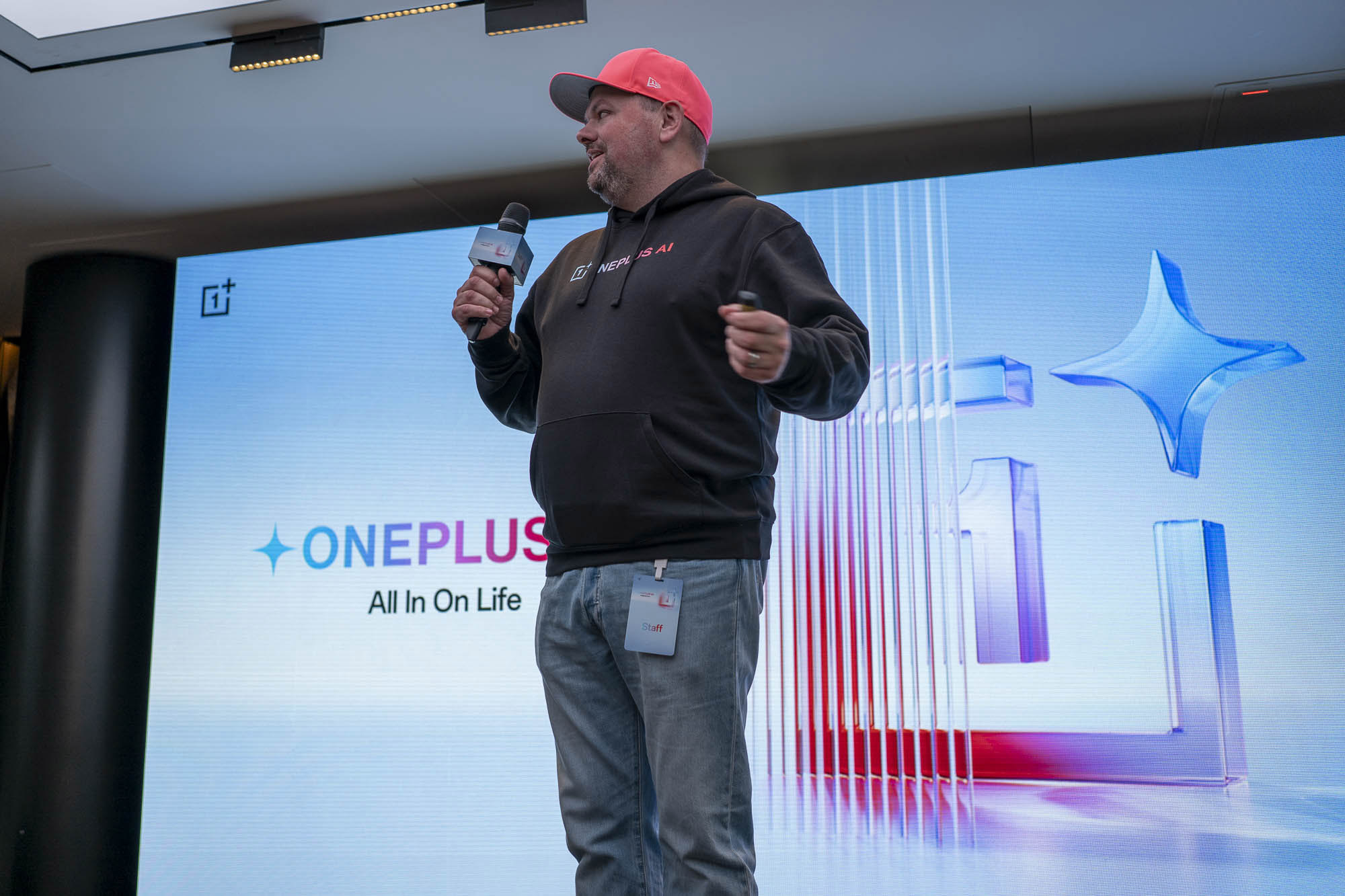 OnePlus pokazał nam w Londynie AI Plus Mind